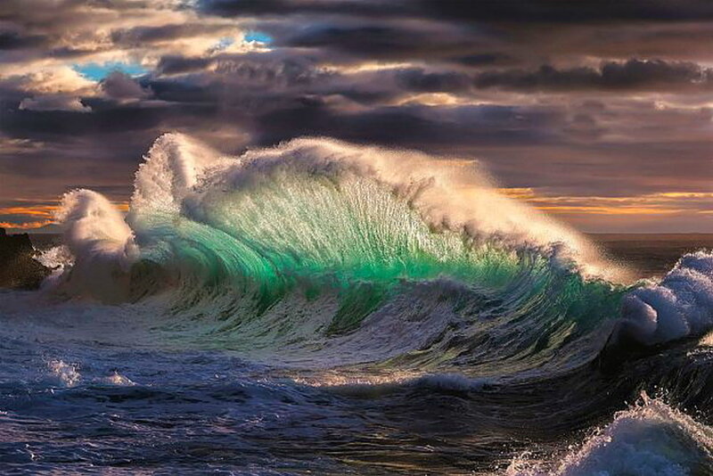 Large Ocean Wave — Green, Dramatic
