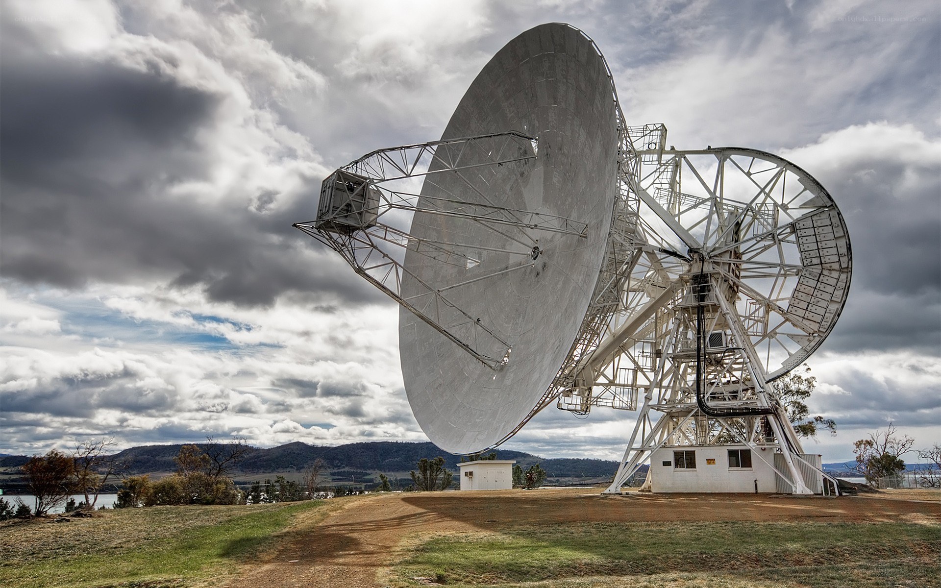 Large radio telescope dish
