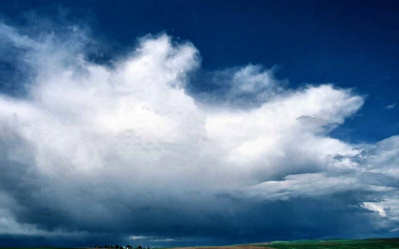 Large Storm Cloud — Blue, Dramatic