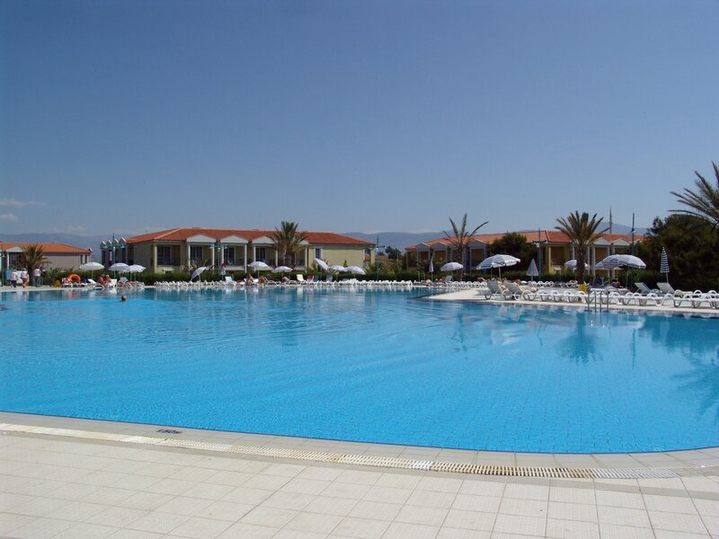 Large Swimming Pool