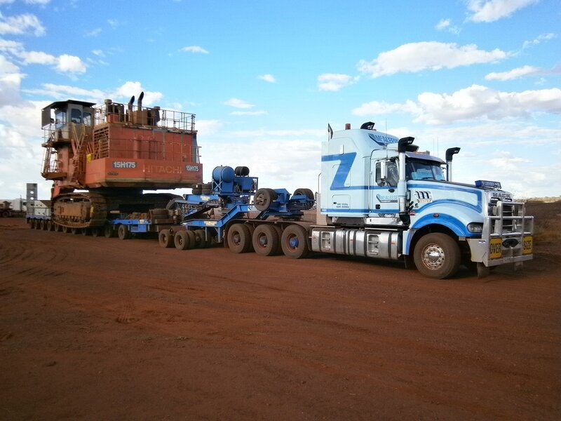 Large Truck Carrying Machinery