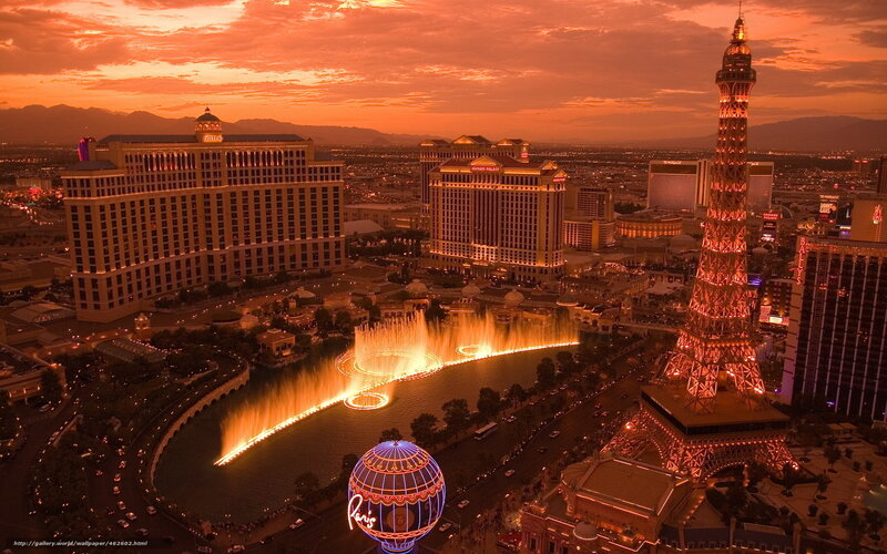 Las Vegas at sunset with fountains