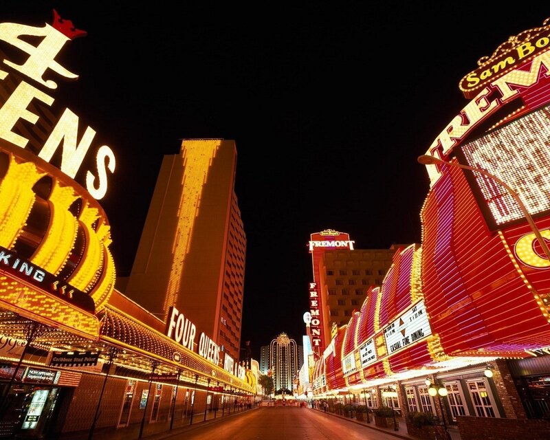 Las Vegas Street at Night — Yellow