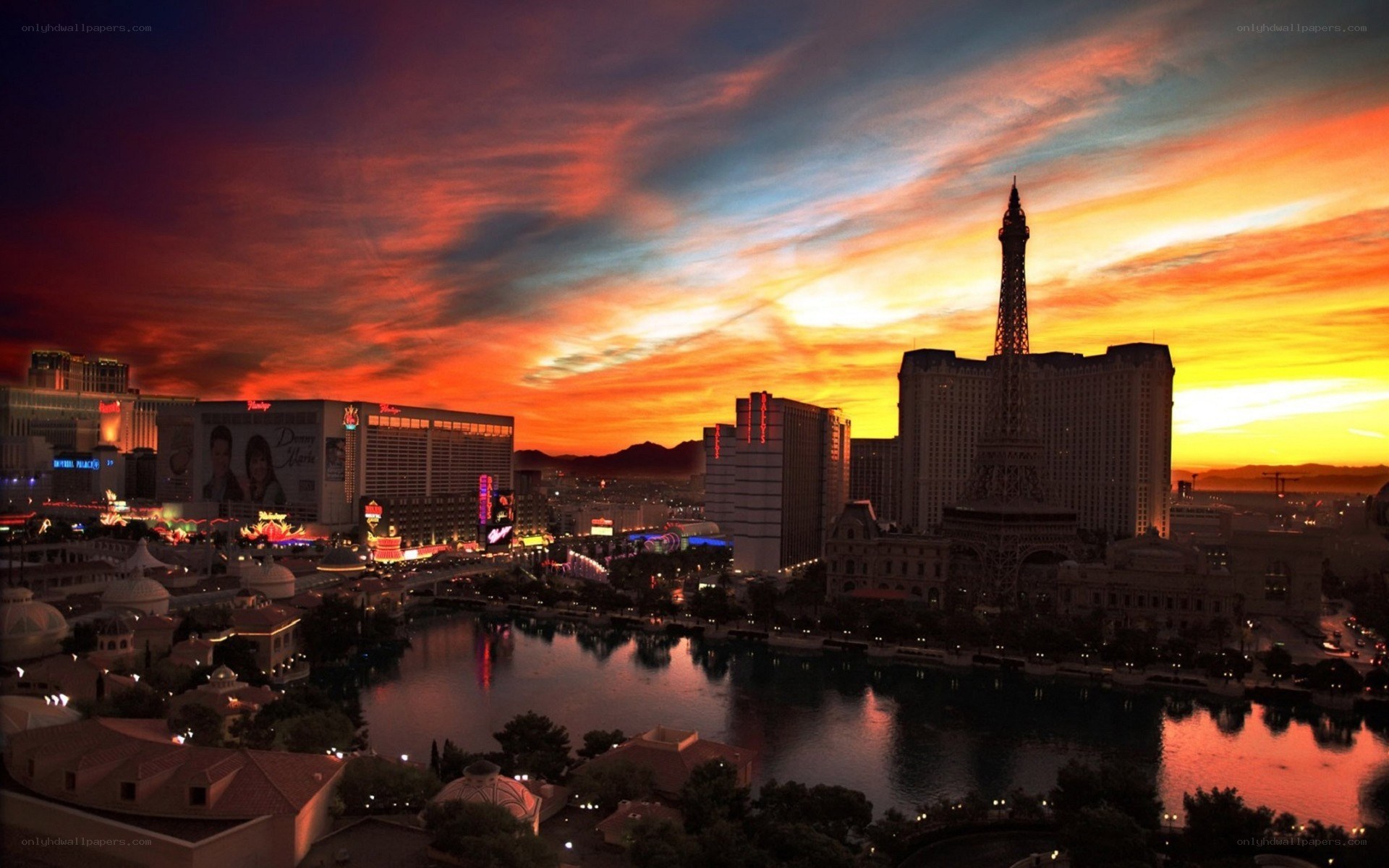 Las Vegas sunset skyline