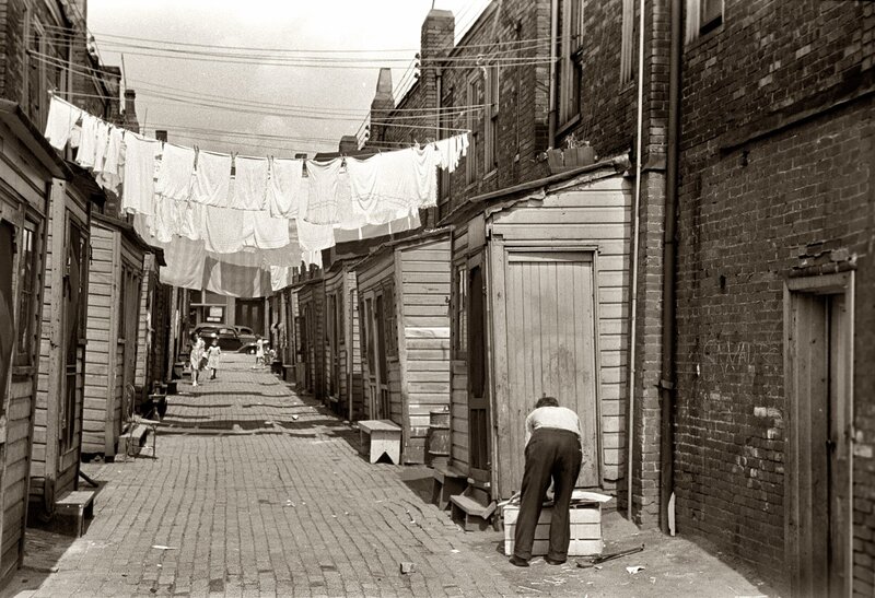 Laundry lines in a narrow alley