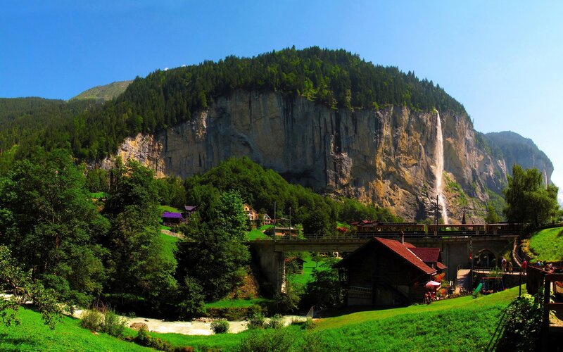 Lauterbrunnen Waterfall — Green