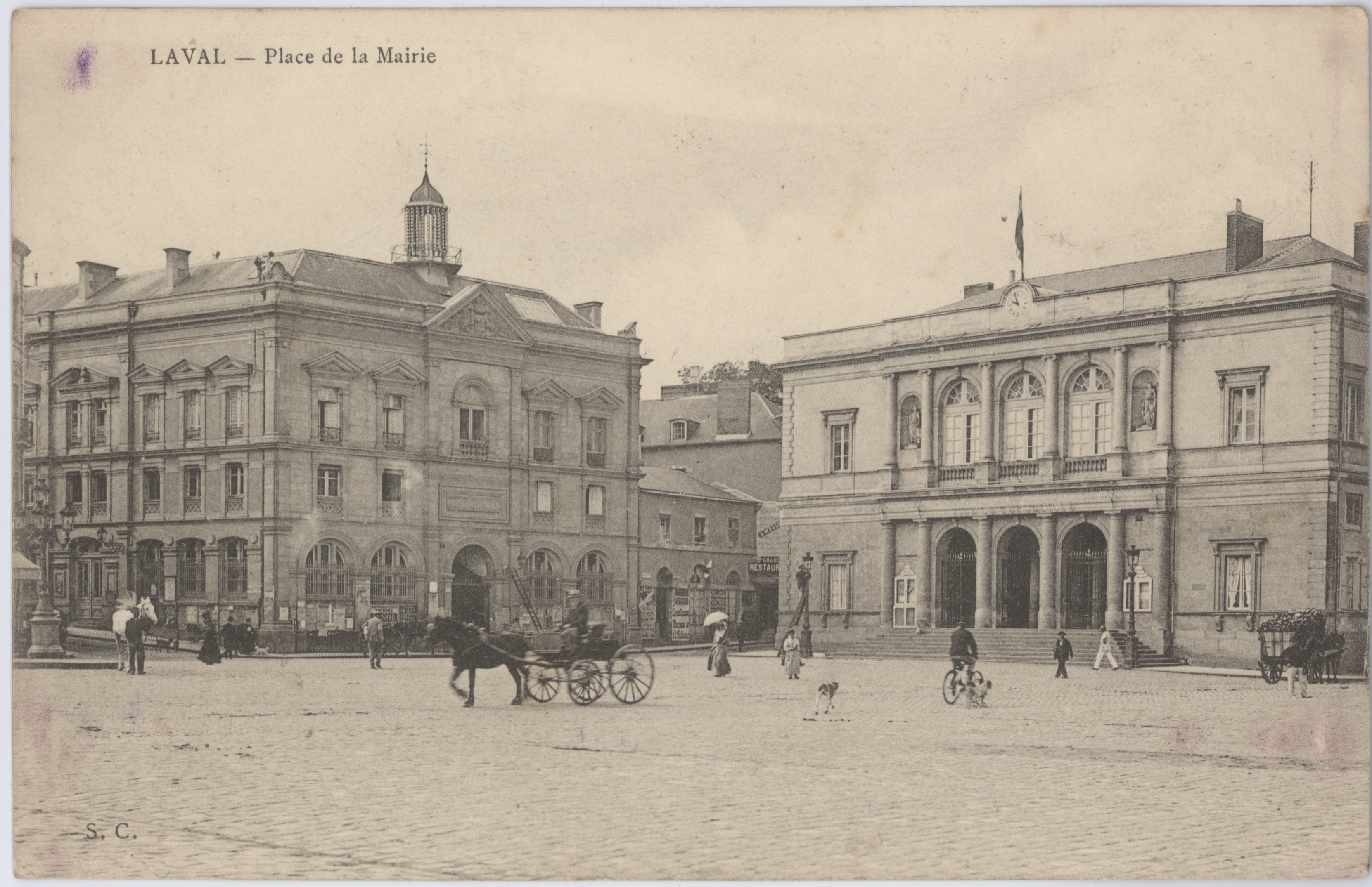 Laval Town Square