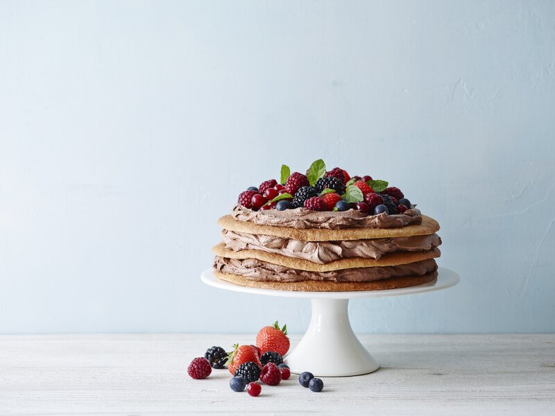Layered Cake with Berries