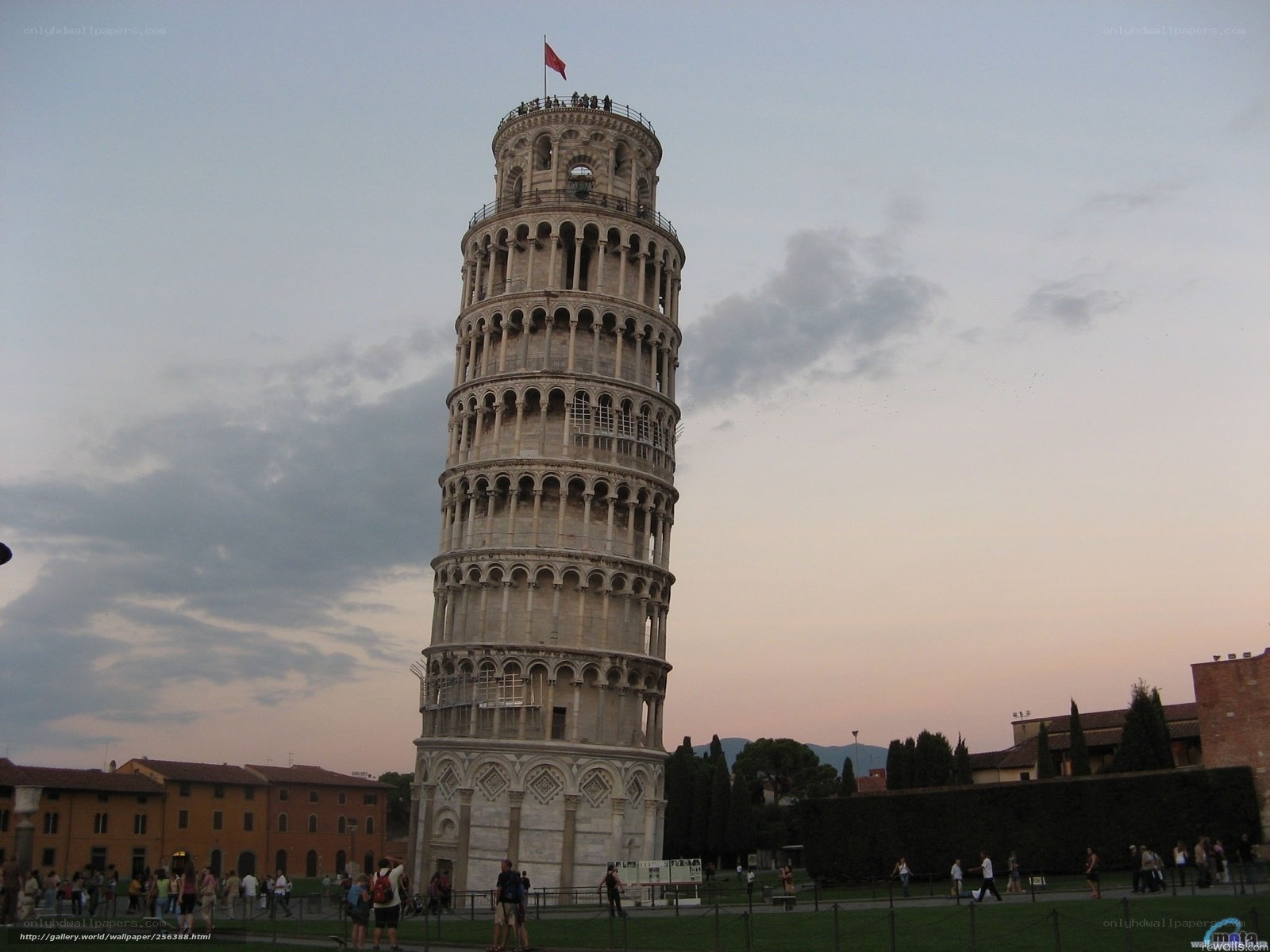 Leaning Tower of Pisa at dusk