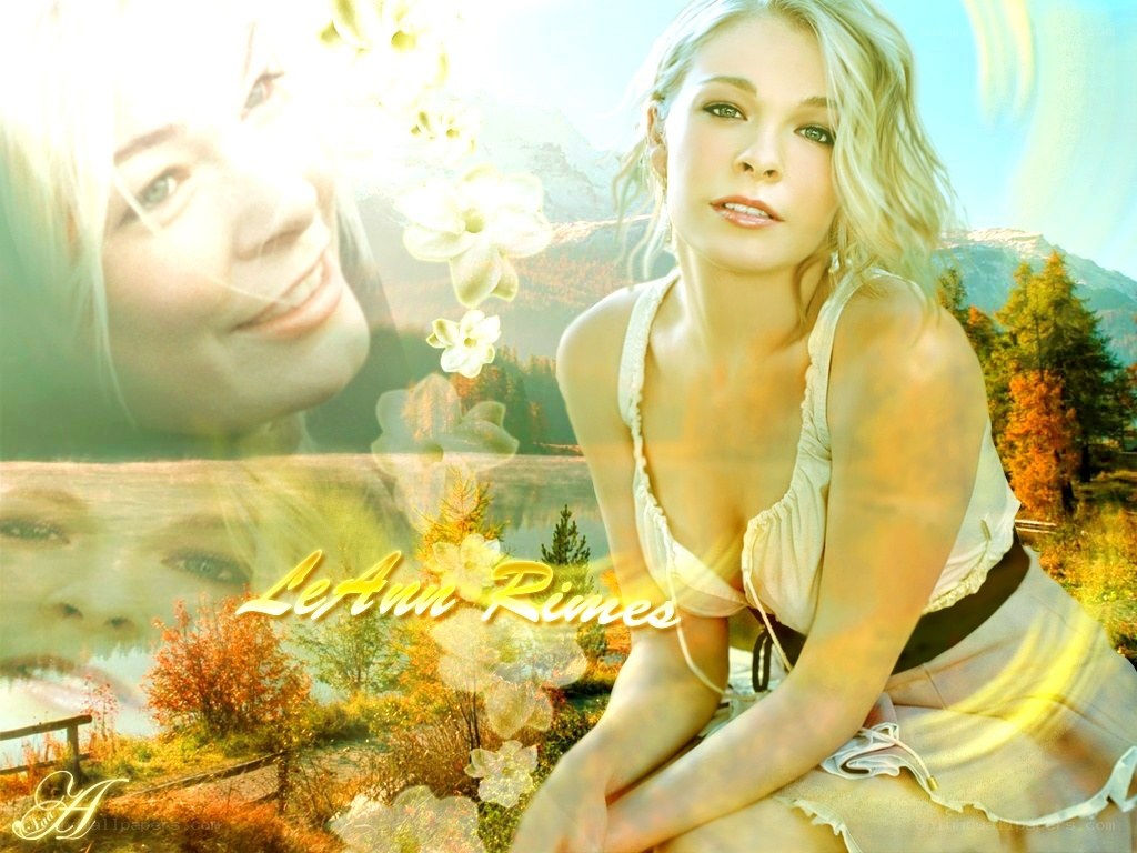 LeAnn Rimes in nature