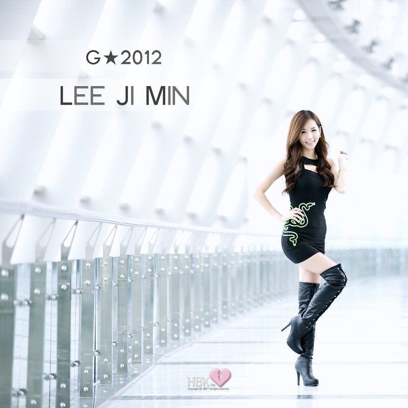Lee Ji Min in black dress