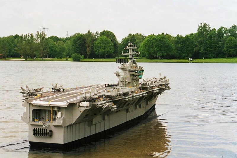 Lego Aircraft Carrier — Gray, Calm