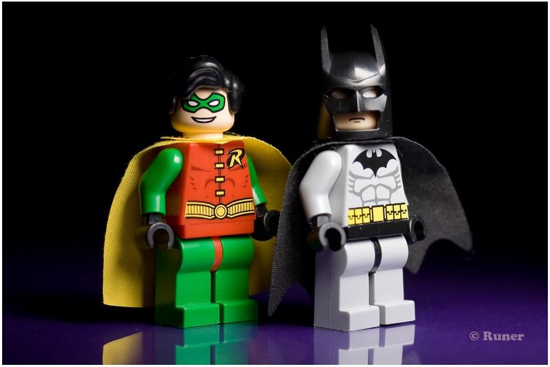 Lego Batman and Robin figures