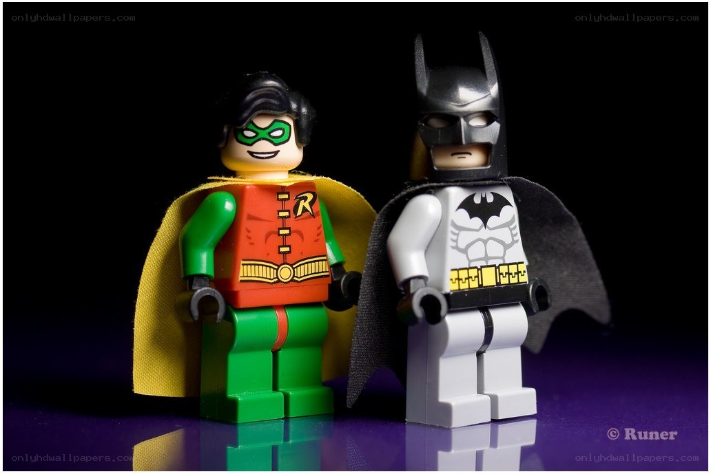 Lego Batman and Robin figures