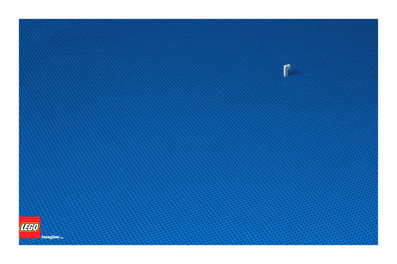 Lego blue baseplate with single brick