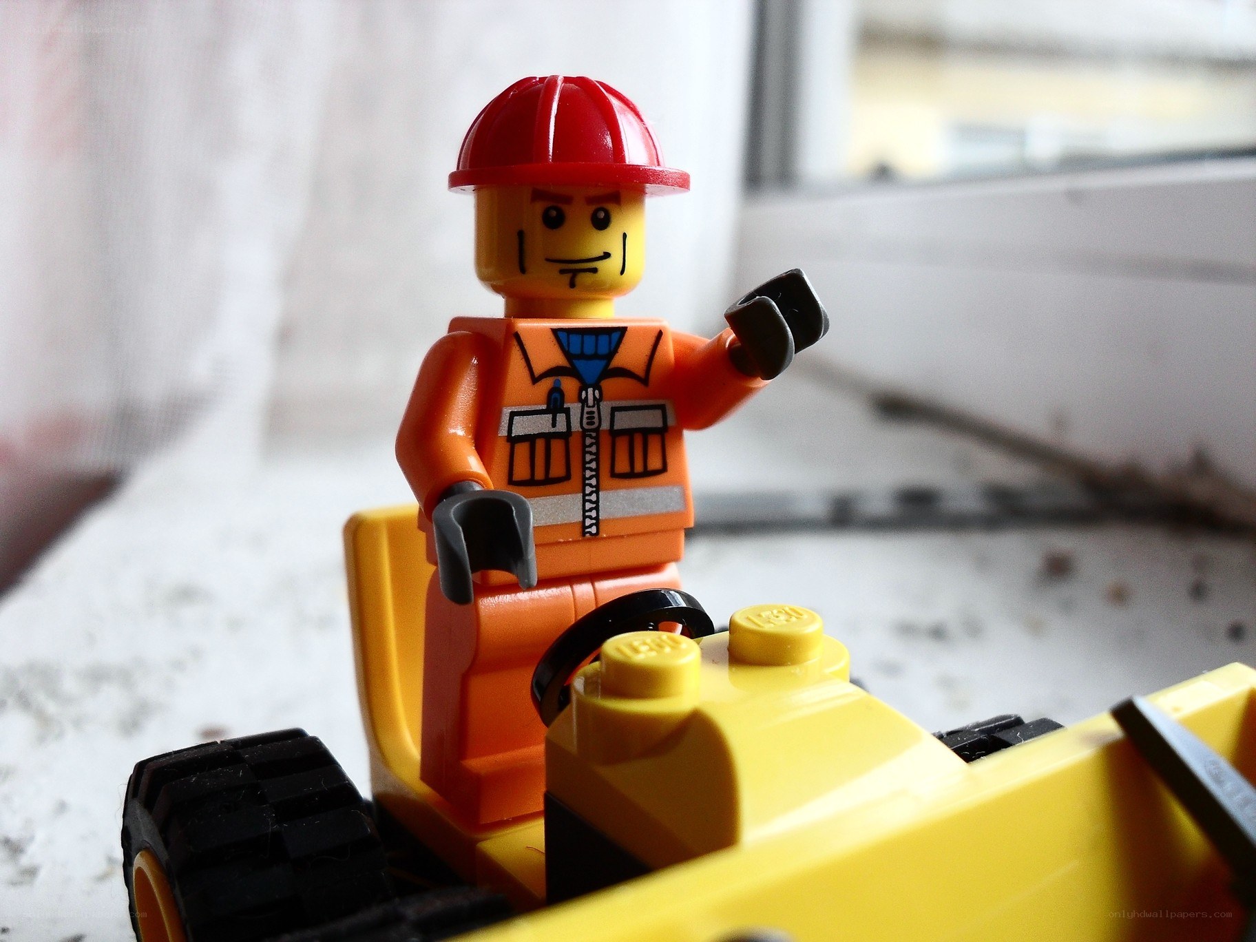 Lego construction worker minifigure