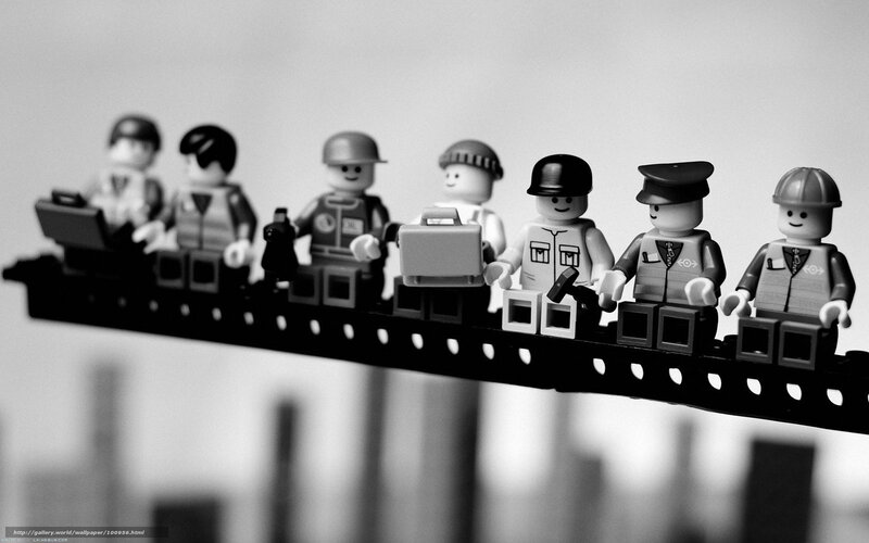 Lego figures on a beam
