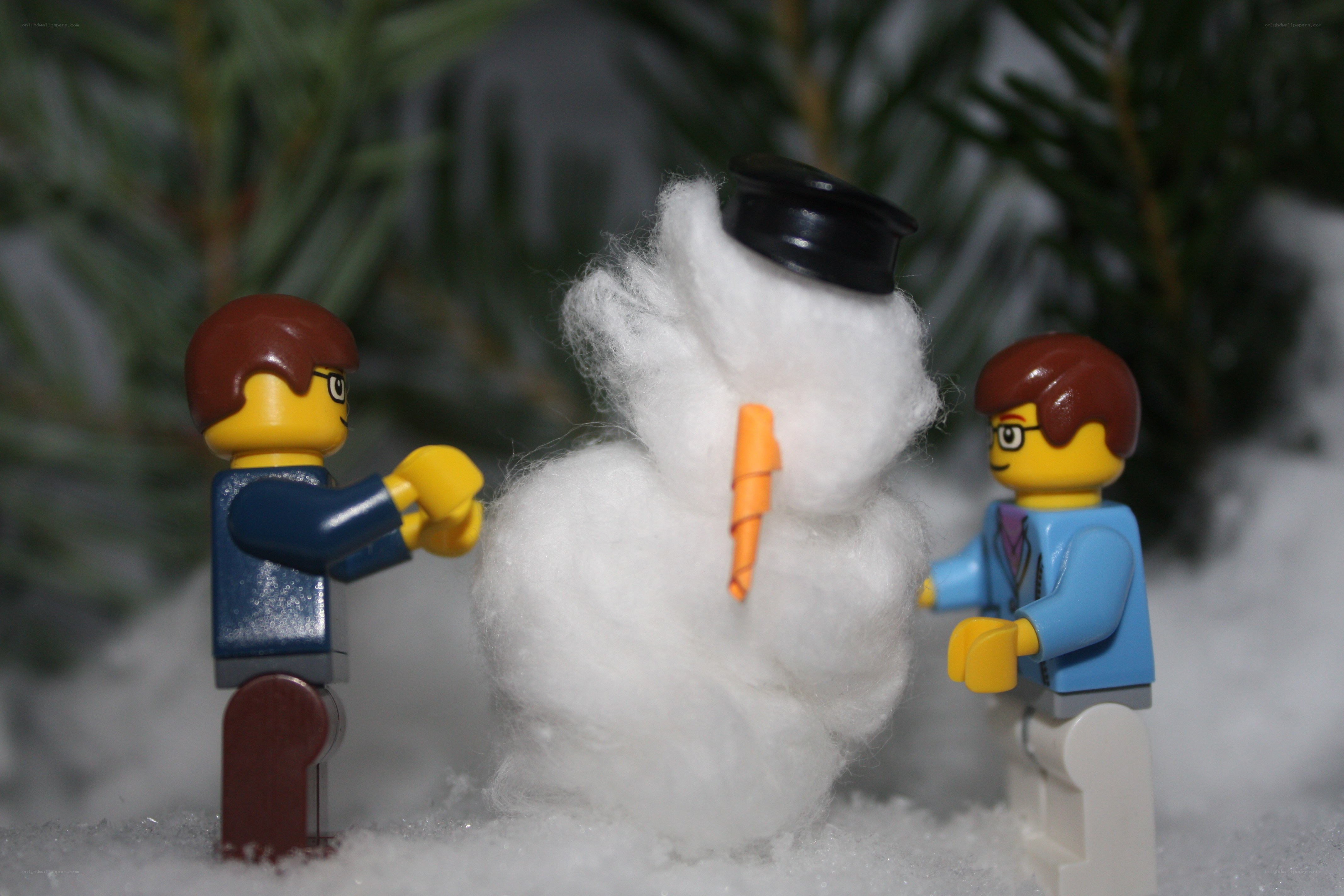 Lego figures with snowman