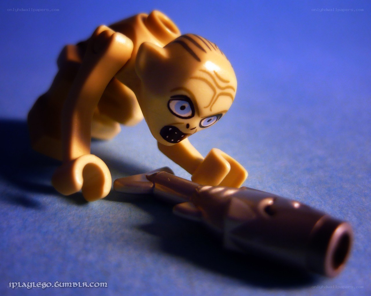 Lego Gollum with weapon