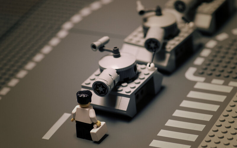 Lego Minifigure with Tanks — Gray