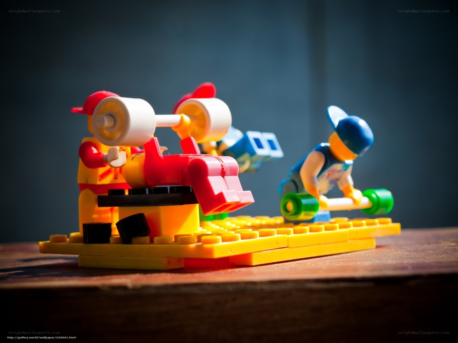 Lego minifigures weightlifting