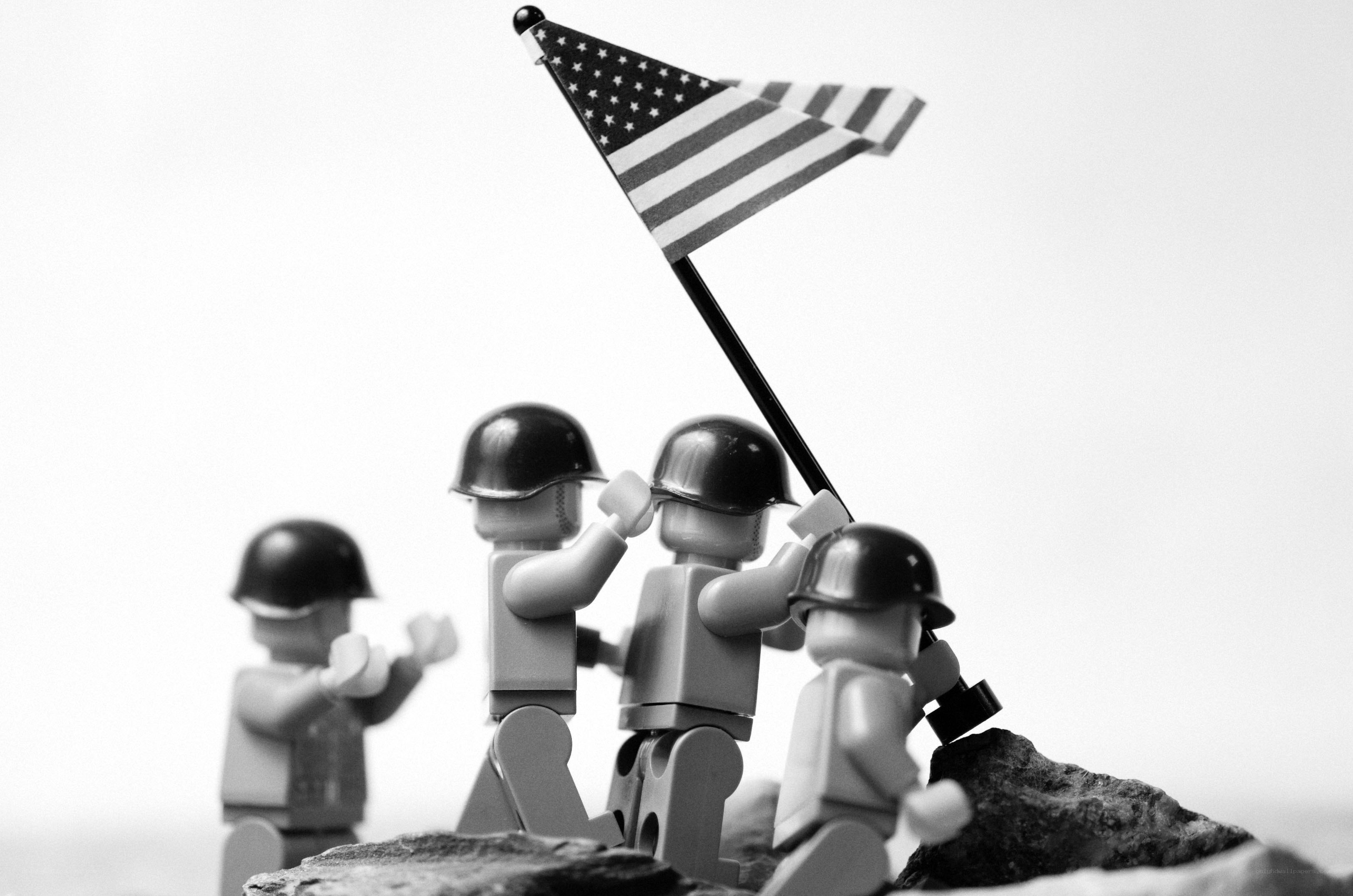 Lego soldiers with American flag