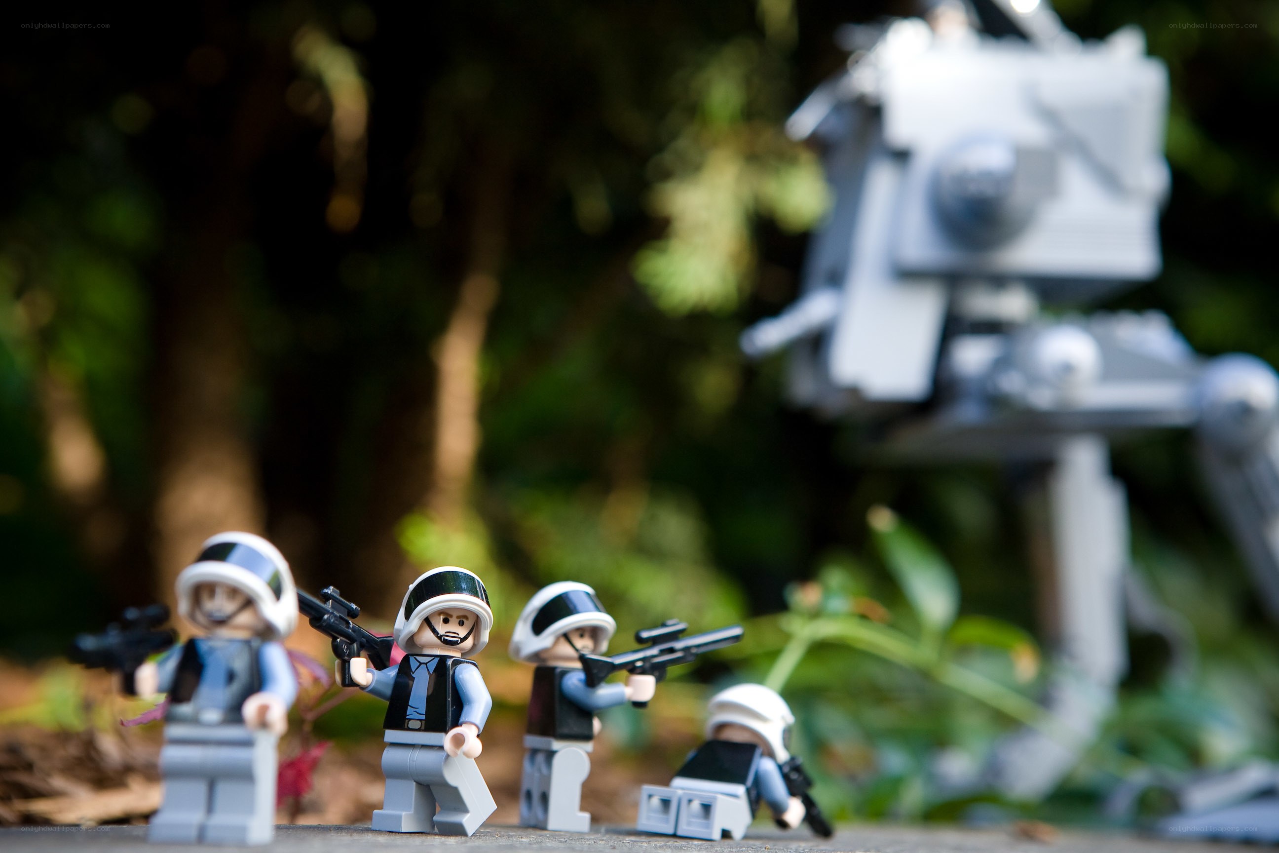 Lego Star Wars battle scene