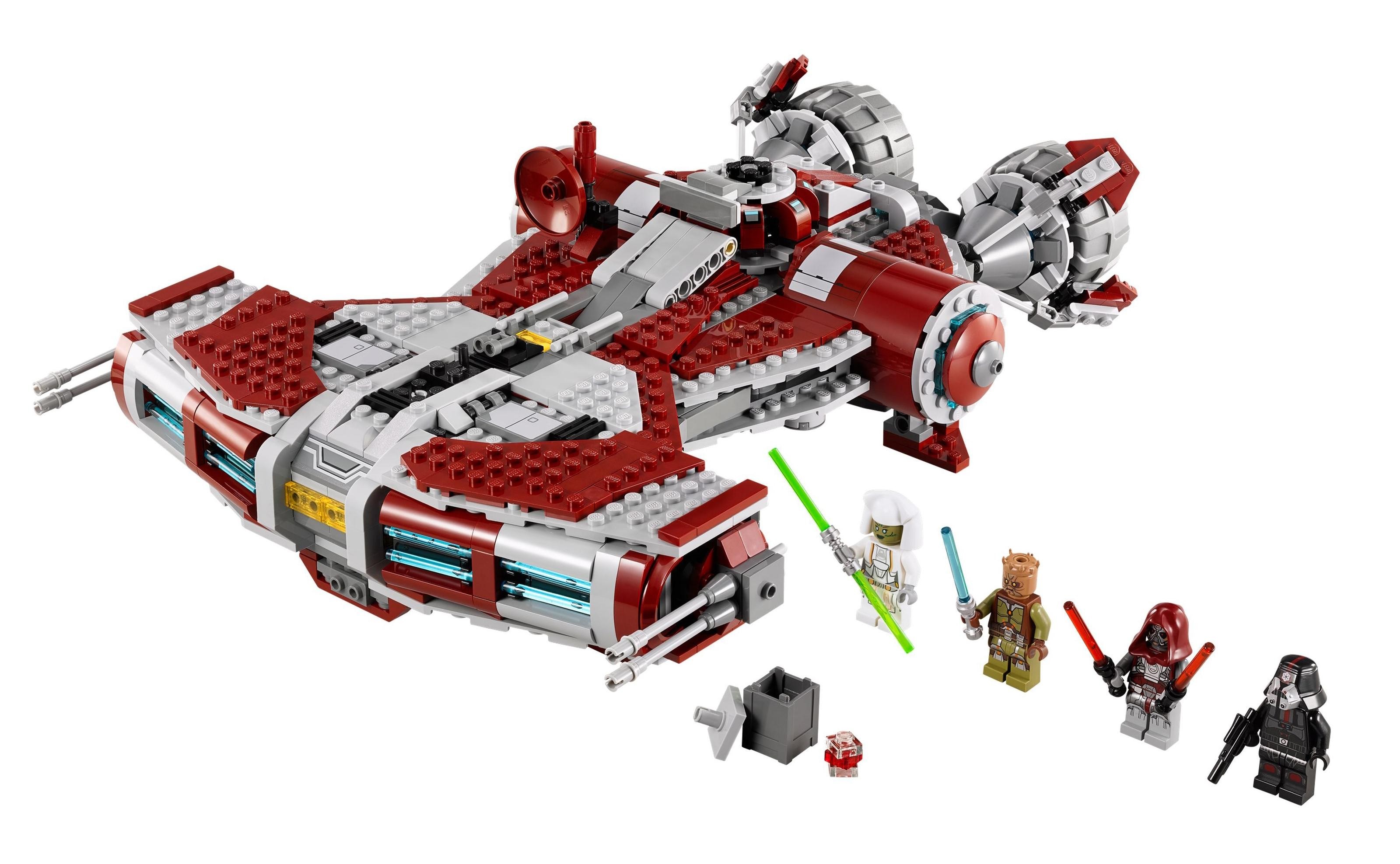 LEGO Star Wars ship and minifigures