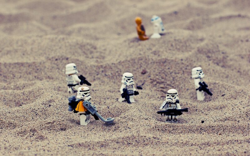 Lego Stormtroopers in Sand — Brown