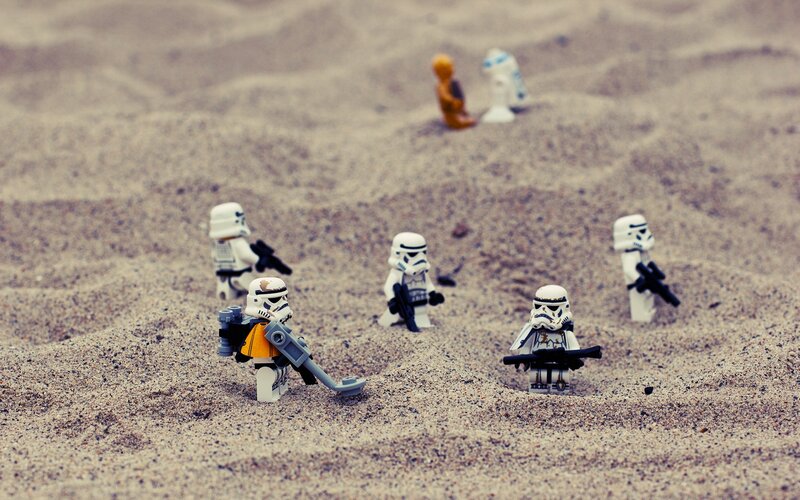 Lego stormtroopers in sand