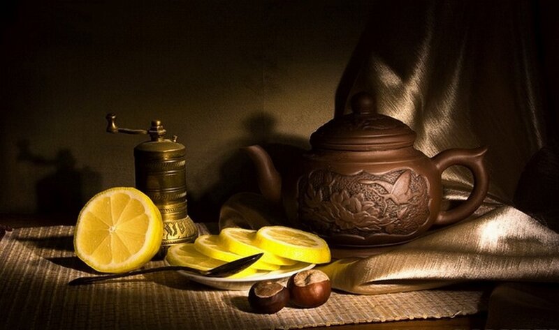 Lemon and Teapot