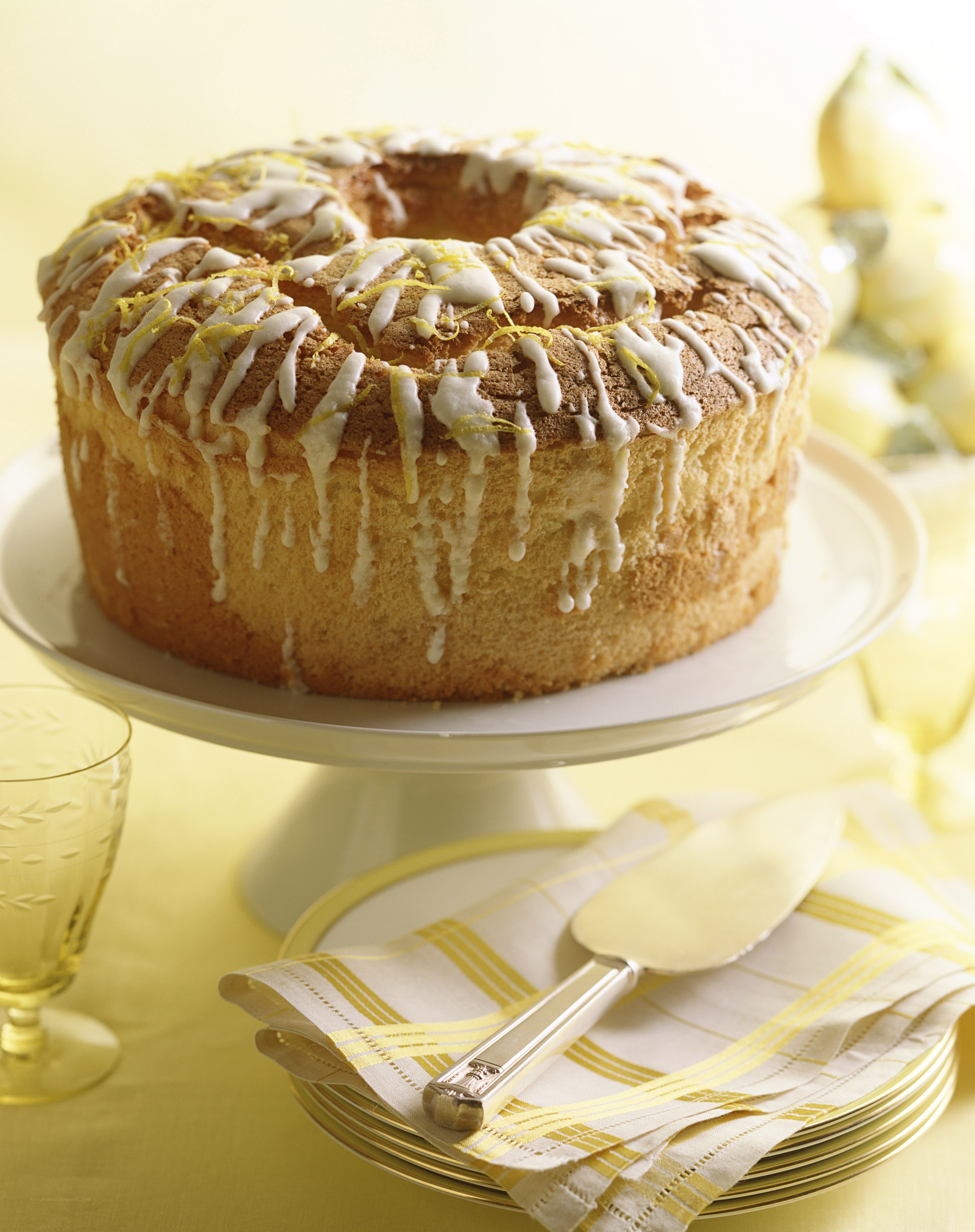 lemon drizzle cake
