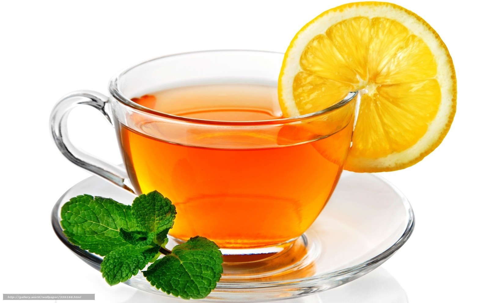 lemon mint tea in glass cup