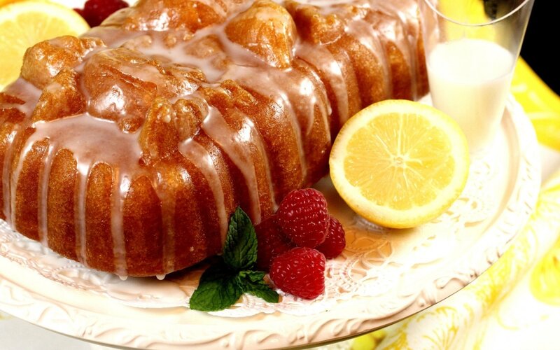 Lemon Pound Cake — Yellow