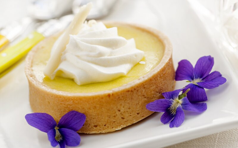 Lemon Tart with Whipped Cream