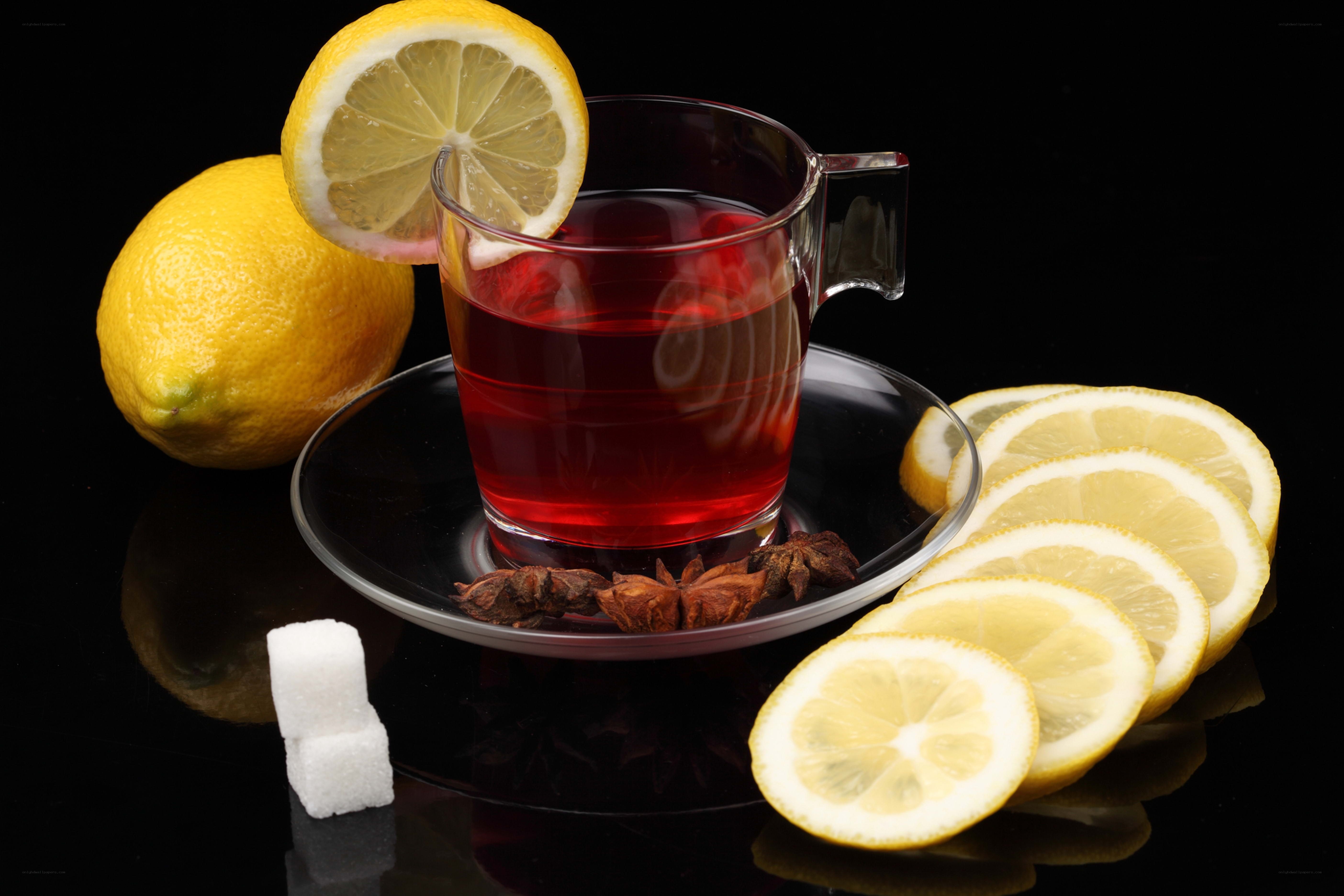 Lemon tea with spices