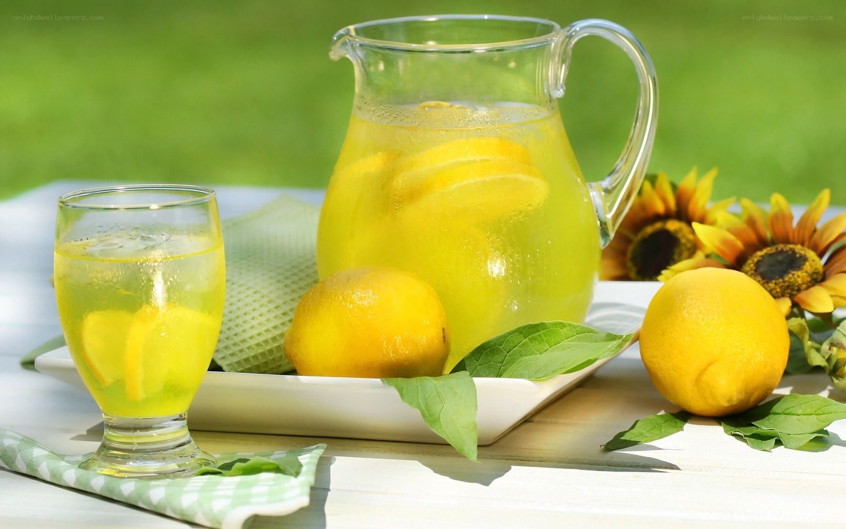 Lemonade with lemons and sunflowers