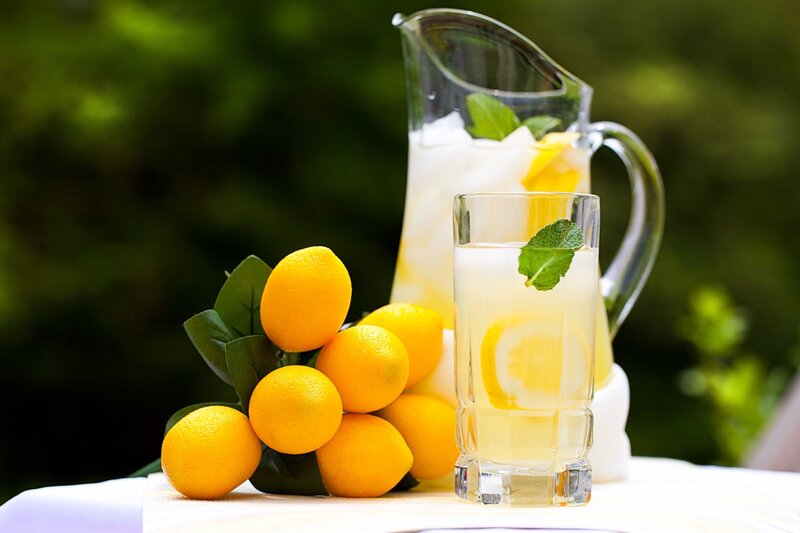 Lemonade with Lemons — Yellow, Refreshing, Afternoon, Photograph