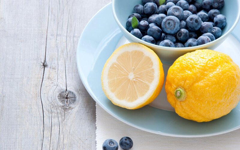 Lemons and Blueberries — Yellow