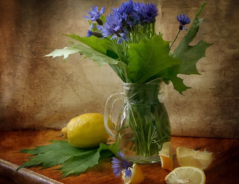 Lemons and Cornflowers