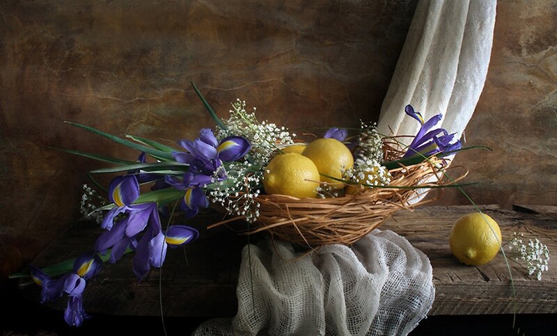 Lemons and Irises in Basket — Yellow