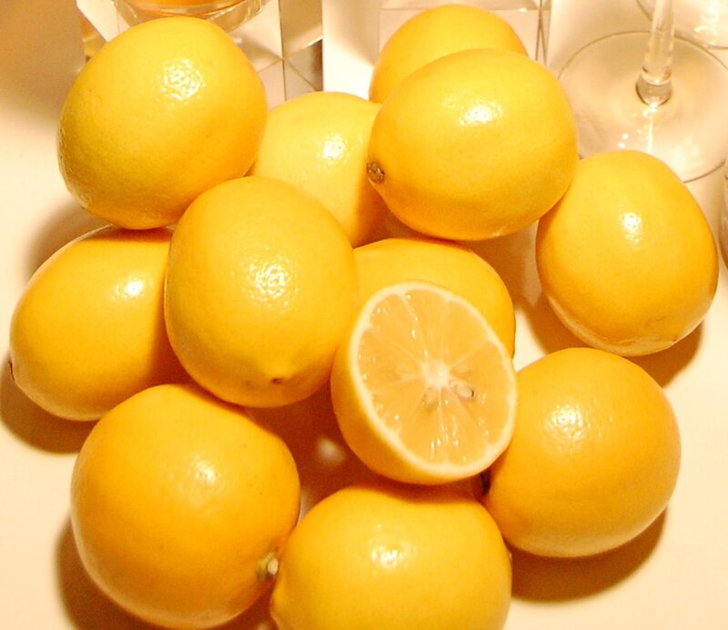 Lemons in a Bowl — Yellow