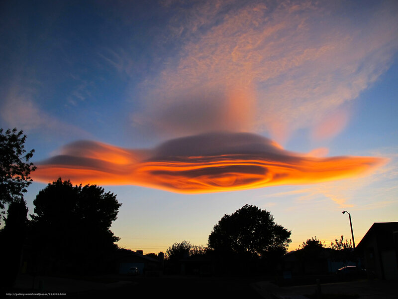 Lenticular cloud at sunset