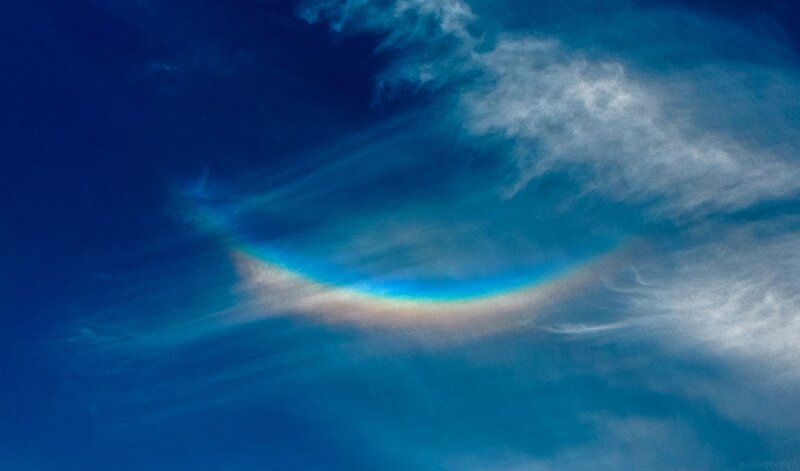 Lenticular Cloud with Iridescence