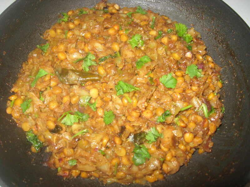 Lentil Curry in Pan