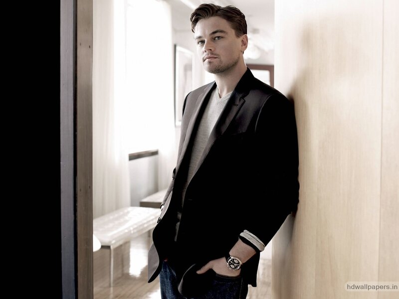 Leonardo Dicaprio Leaning