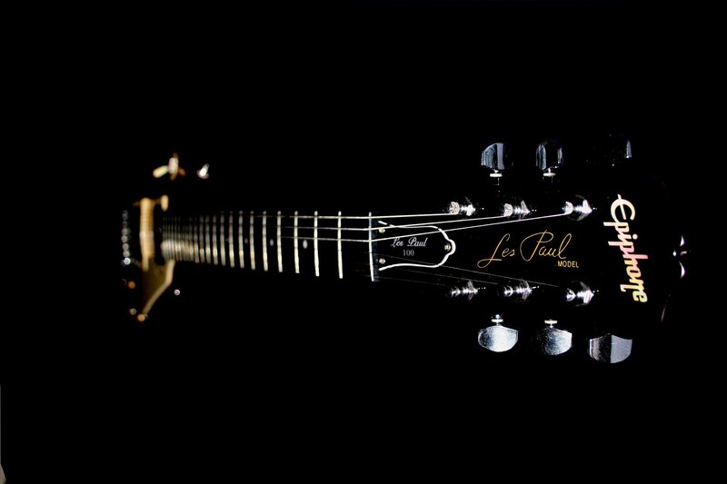 Les Paul guitar headstock