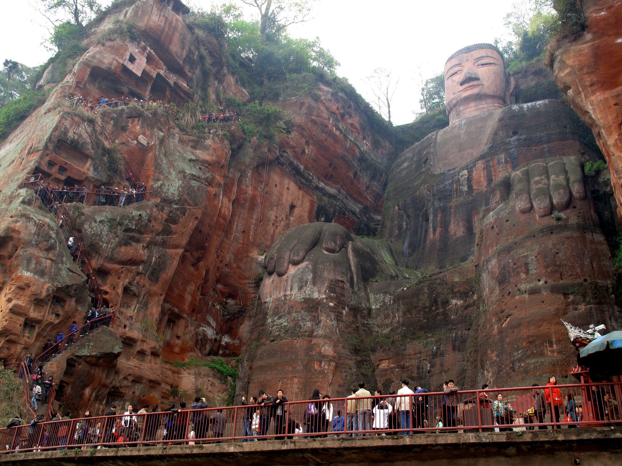 Leshan Giant Buddha statue