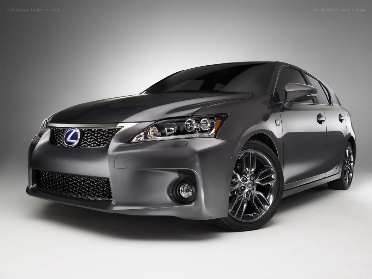 Lexus CT 200h sedan