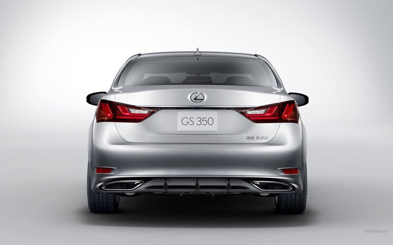 Lexus GS 350 rear view